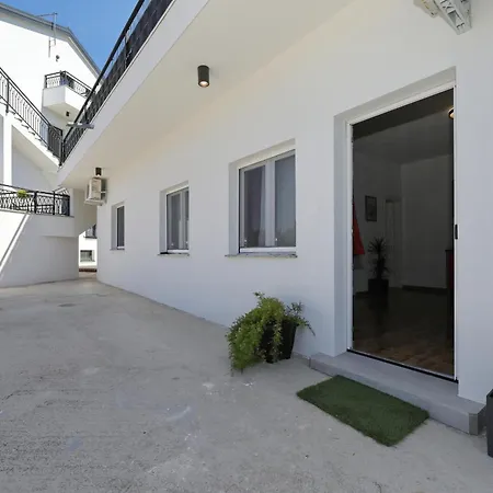 Apartman Adria Breeze Pool *