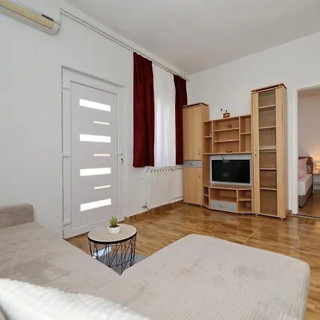 Adria Breeze Pool Apartman