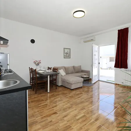 Apartman Adria Breeze Pool