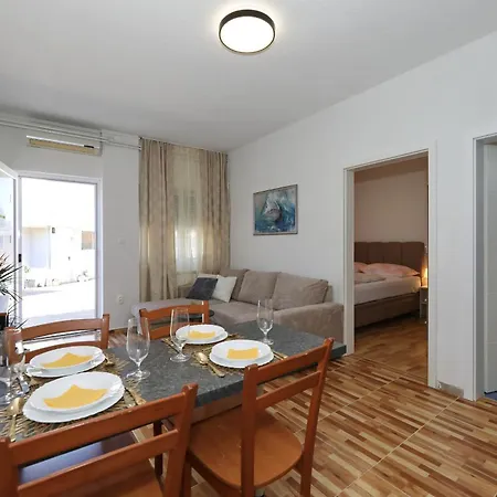 Apartman Adria Breeze Pool *
